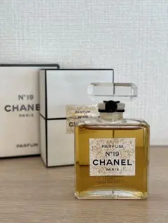 CHANEL N°19 パルファム 14ml