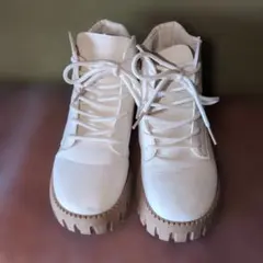 ホワイト ハイカット スニーカー ジッパー付き