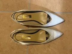 ホワイト ポインテッドトゥ スリングバックパンプス