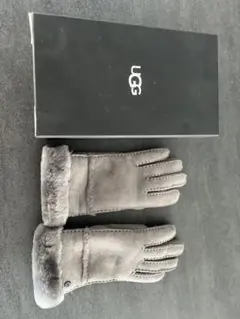 2025年最新】UGG 手袋 ムートンの人気アイテム - メルカリ