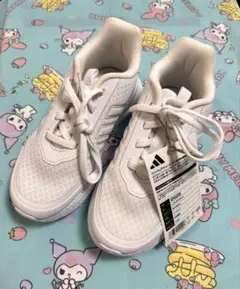adidas キッズスニーカー　18.5cm