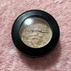 MAC ダズルシャドウ ラストダンス アイシャドウのサムネイル