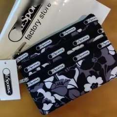 新品未使用　LeSportsac 三段ファスナー付きポケットのサムネイル