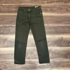 DIESEL オリーブグリーン スリムフィットパンツ/8Y