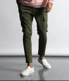 ワンダーシェイプ スキニー カーゴパンツ　Lのサムネイル