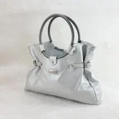✨美品✨ファルチ FALCHI シルバーレザーサークルハンドバッグシルバー金具✧のサムネイル