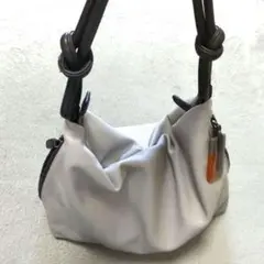 イアパピヨネ ❀ 樹脂パーツショルダーバッグ (A4サイズ収納可)のサムネイル