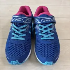 asics スニーカー
