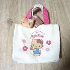 最終価格です‼【新品·未使用】日焼けハローキティ フラワープリントトートバッグ