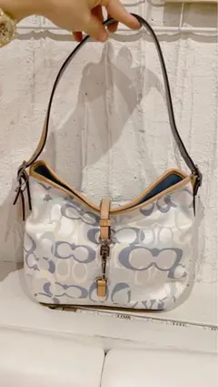 美品 COACH ショルダーバッグ シグネチャー柄 ホワイト×ブルー