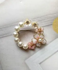 No.924桜のブローチLサイズ　パールつき　ハレの日