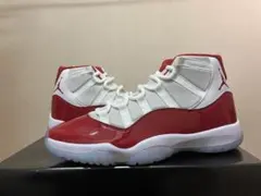 NIKE AIR JORDAN 11 RETRO ナイキ エアジョーダン 白 赤
