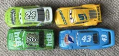 トミカ　カーズ 4点
