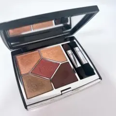 Dior アイシャドウ 689 ミッツァ