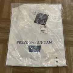 ユニクロ FREEDOM GUNDAM Tシャツ Mサイズ