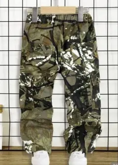 SHEIN キッズ 迷彩カーゴパンツ 5Y 104〜110cm