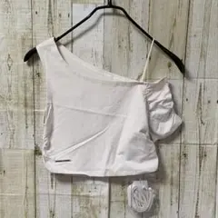 新品　Chico チョーカー付　ワンショルピグメントTシャツ　アイボリー