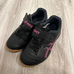 asics サッカーシューズ