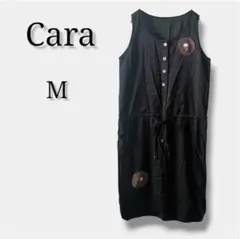 【カラ】ノースリーブワンピース ジレ 前ボタン ウエスト紐 花刺繍 ジャンスカ