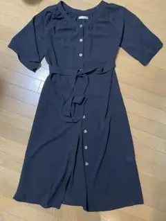 前ボタンブラックロングワンピース　透け感落ち感　春夏