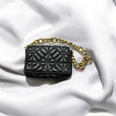 【海外ガール風】ZARA ブラックキルティングハンドバッグ　ゴールドチェーン