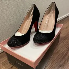 KariAng スエード グリッター 黒 パンプス 22.5cmのサムネイル