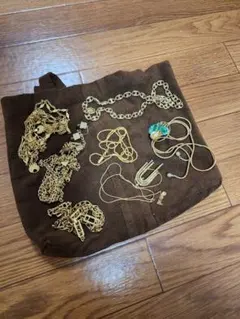 生前整理、遺品整理、のジュエリーセット。 生前整理、遺品整理、のジュエリーセット。