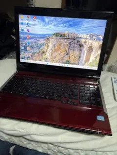 NEC LaVie 赤色ノートPC