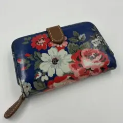 美品】Cath Kidston 二つ折り財布　花柄　キャンバス(エンボス加工)