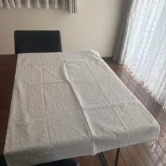 ホワイト刺繍テーブルクロス