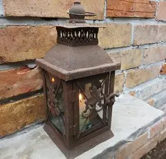 ハロウィーン後クリスマス対応も　中古キャンドルホルダー　ランタン　鉄錆加工済み