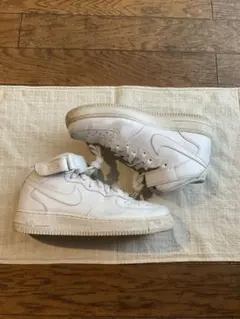 NIKE AIR FORCE 1 MID ホワイト スニーカー