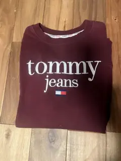 バーガンディ tommy jeans スウェットのサムネイル