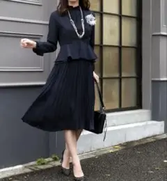 新品タグ付き✨ ルイルエブティック　プリーツワンピースアンサンブルスーツ　紺　S
