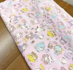 新品未使用【110cm×30cm】サンリオ オールスターズ 女の子 はぎれ