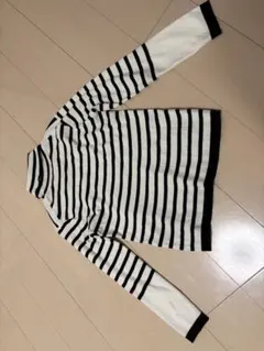 ストライプ柄 長袖ニット