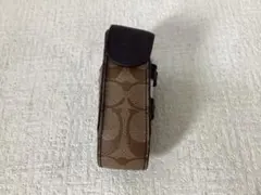 COACH シグネチャー柄キャンバス　レザー　ゴルフボールケースのサムネイル