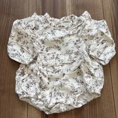 ロンパース 花柄　フリル　長袖　70