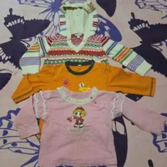 フード付きセーターとTシャツセット