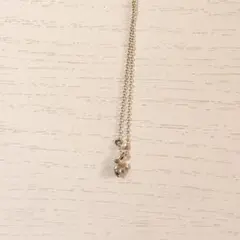 リスモチーフ　ゴールド　ネックレス