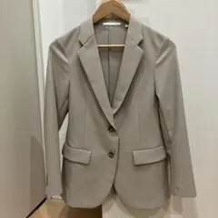 UNIQLO 感動ジャケット　ベージュ　Sサイズ