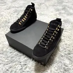 【未使用美品】JIMMY CHOO 42 スエード〈参考価格145,000円〉のサムネイル