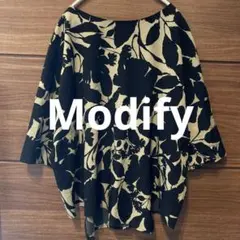 Modify【大きいサイズ】モディファイ 総柄 花柄 半袖 プルオーバー 42のサムネイル