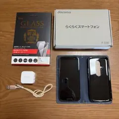 【美品】らくらくスマートフォン　F-53E NTTドコモ SIMフリー 即使用可のサムネイル
