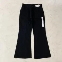 新品タグ付き　UNIQLO ブーツカットジーンズ　丈短め+ ブラック　サイズ25のサムネイル