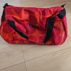 adidas marimekko ボストンバッグ 赤/オレンジ