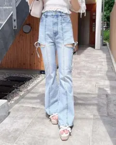 INGNI サイドリボンカットアウトフレアデニムパンツ ライトブルー S