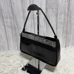 極美品 Y2K ワンショルダーバッグ パイソン柄 ヘビ柄 黒 カバン