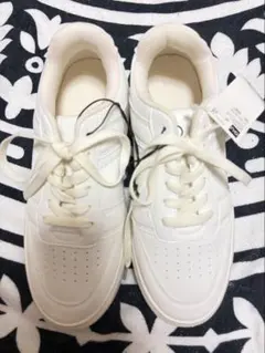 新品 GU ボリュームソールコートスニーカー オフホワイト XL 25cm