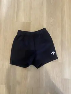 黒いバレーボールパンツ